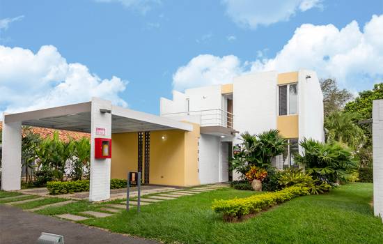 Proyecto de vivienda Violetas Del Castillo - 108.24, casas en venta en Cali, Vía Cali-Jamundí de la constructora CONSTRUCTORA EL CASTILLO.
